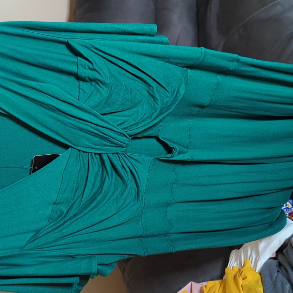 Dress - Picture 2 of 5